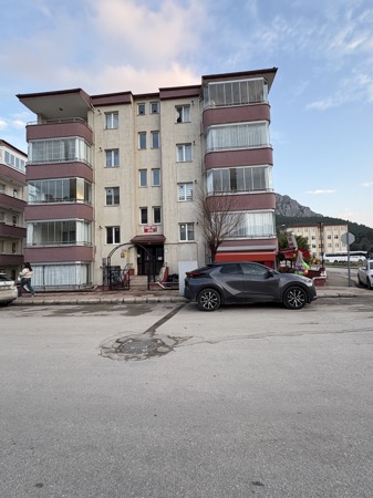 AMASYA MERKEZ'DE 3+1 130 M2 SATILIK KONUT (100963977)